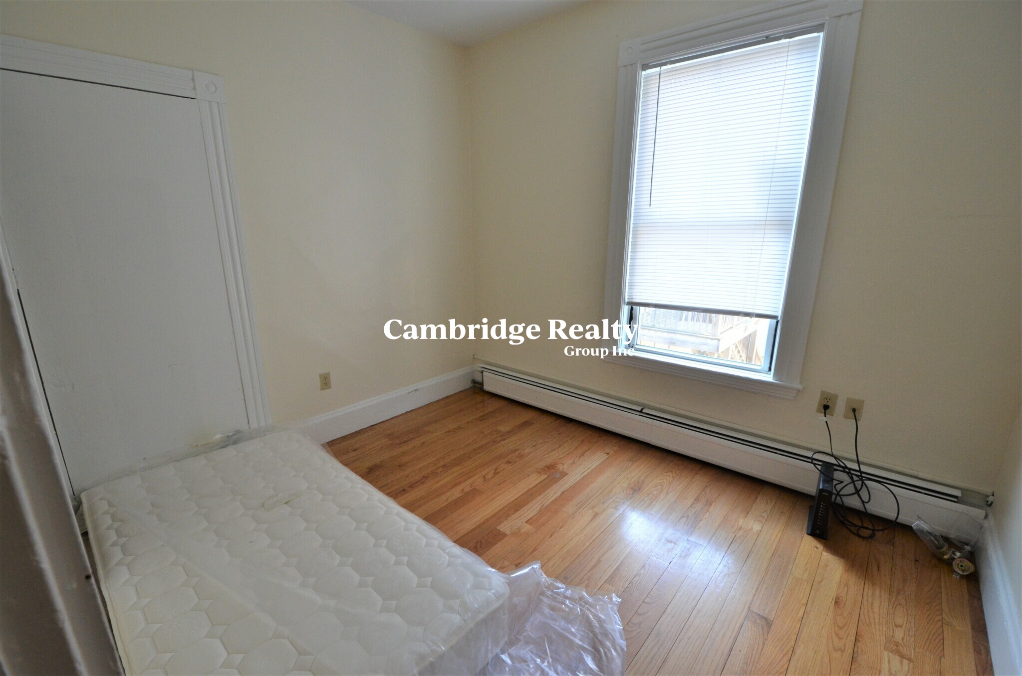 3 bed, 1.5 bath apartment for rent at 35 Brookline St Unit 12T, Cambridgeport — photo 6 of 23