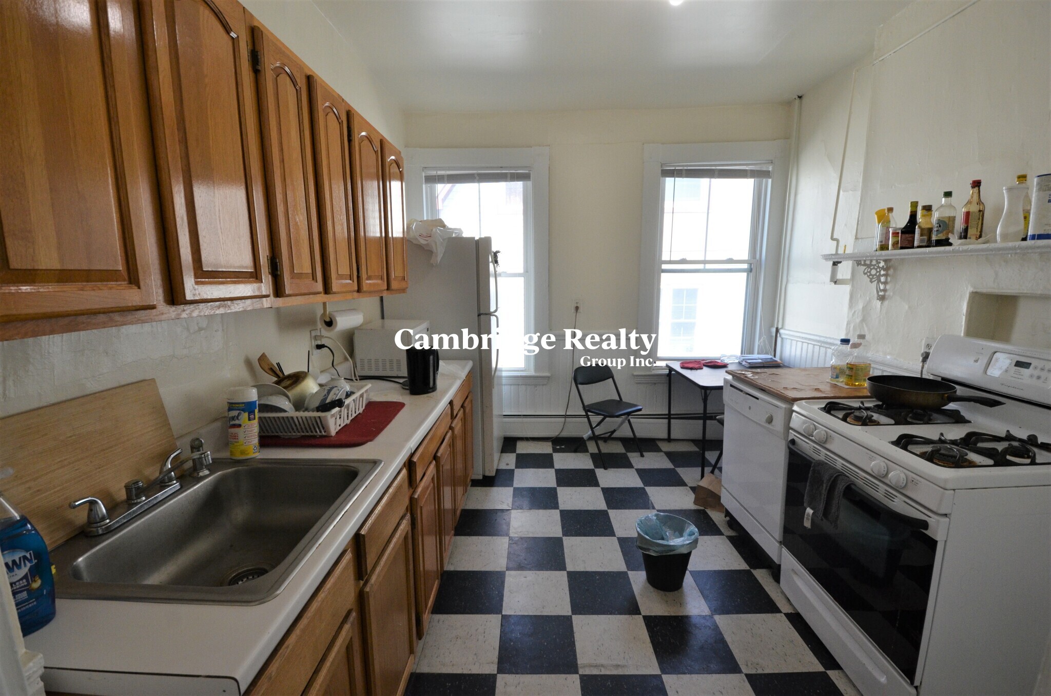 3 bed, 1.5 bath apartment for rent at 35 Brookline St Unit 12T, Cambridgeport