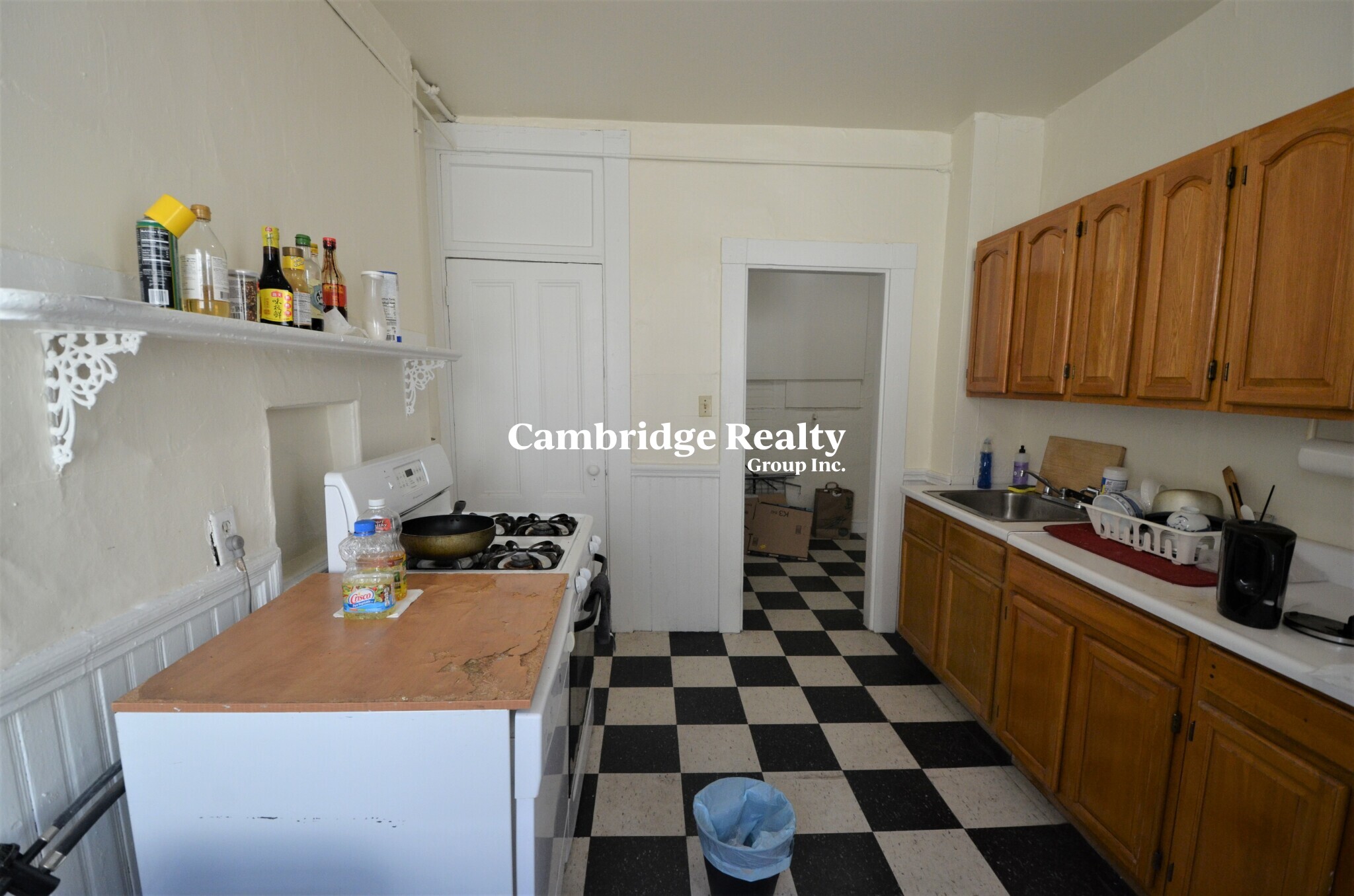 3 bed, 1.5 bath apartment for rent at 35 Brookline St Unit 12T, Cambridgeport — photo 2 of 23