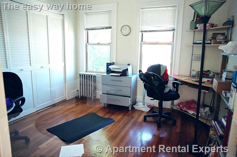 2 bed, 1 bath apartment for rent at 35 Buena Vista Park Unit 3, Porter Square — photo 7 of 12