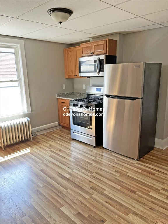 4 bed, 1 bath apartment for rent at 35 Burchstead Pl Unit 2, Lynn