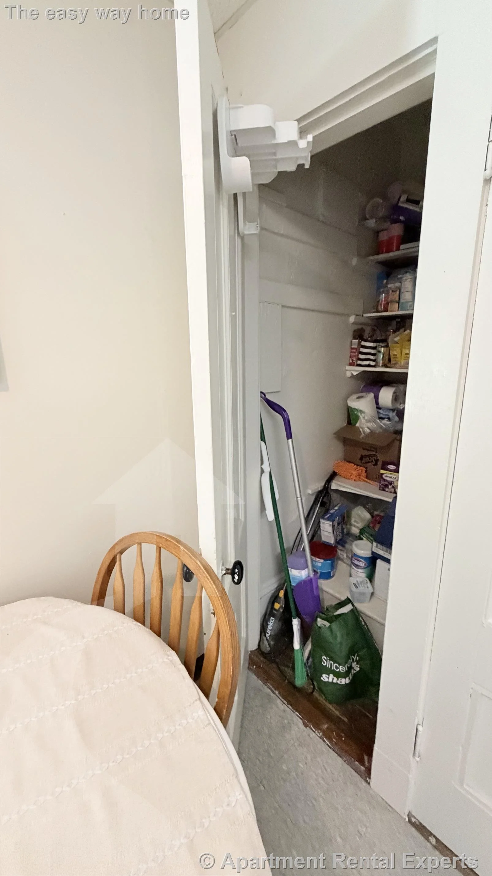 3 bed, 1 bath apartment for rent at 35 Burnside Ave Unit 2, Porter Square — photo 3 of 14