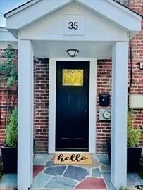 4 bed, 2 bath apartment for rent at 35 Butts St, Newton — photo 4 of 12