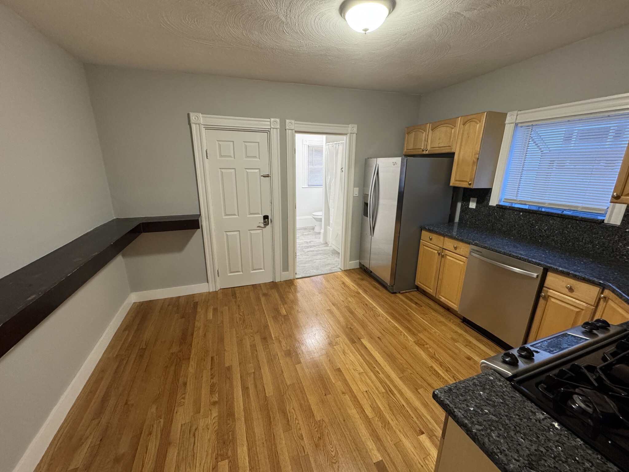 1 bed, 2 bath apartment for rent at 35 Cameron Ave Unit 1, Teele Square — photo 7 of 17