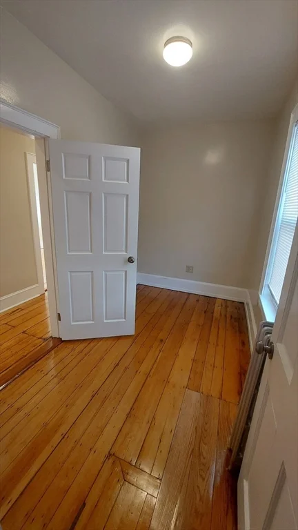 4 bed, 1 bath apartment for rent at 35 Catawba St Unit 2, Roxbury — photo 11 of 15