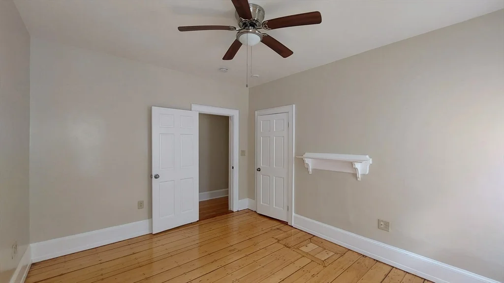 4 bed, 1 bath apartment for rent at 35 Catawba St Unit 2, Roxbury — photo 9 of 15