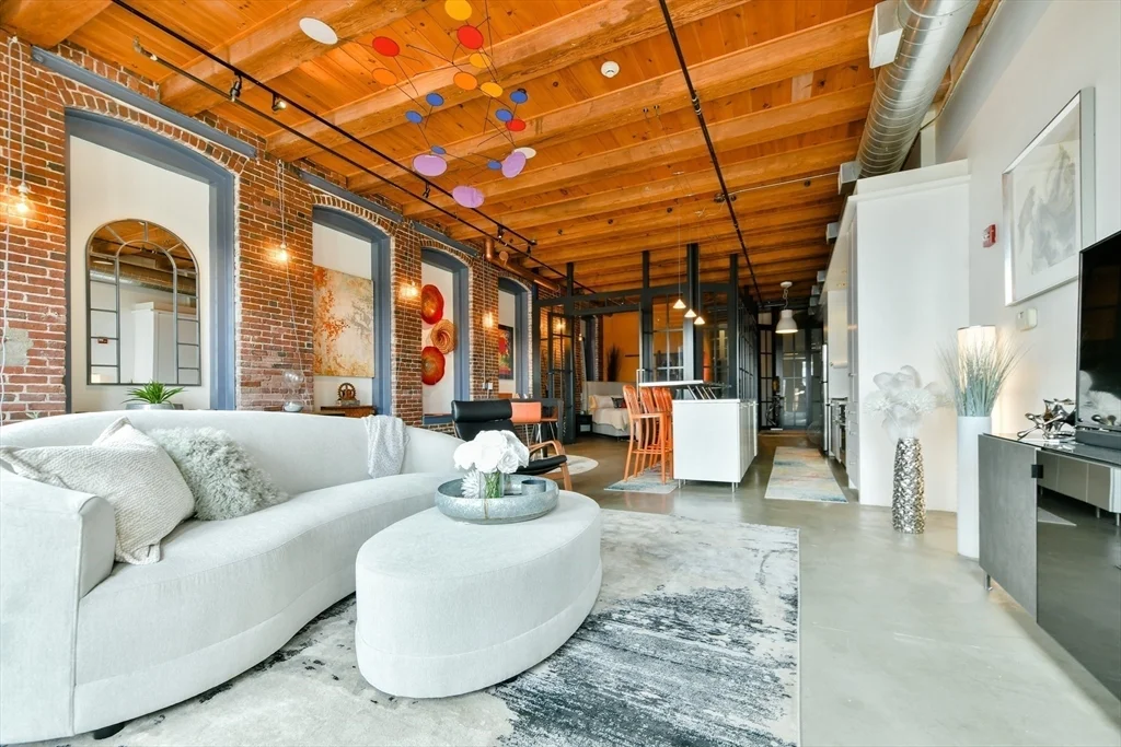 1 bed, 1 bath apartment for rent at 35 Channel Center St Unit 206, South Boston — photo 3 of 12