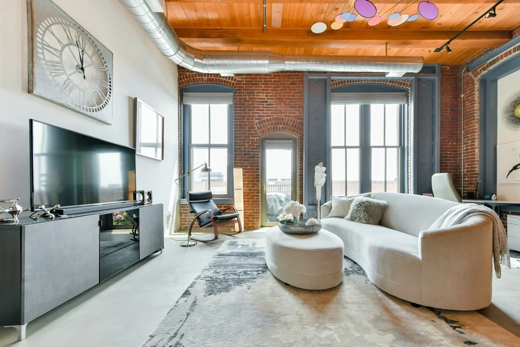 1 bed, 1 bath apartment for rent at 35 Channel Center St Unit 206, South Boston — photo 2 of 12