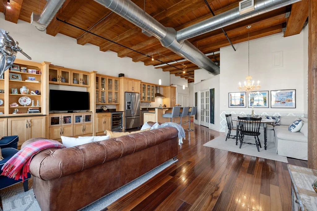 3 bed, 2 bath apartment for rent at 35 Channel Center Unit 210, South Boston — photo 5 of 24