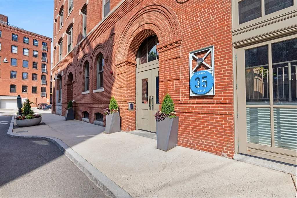 3 bed, 2 bath apartment for rent at 35 Channel Center Unit 210, South Boston — photo 23 of 24