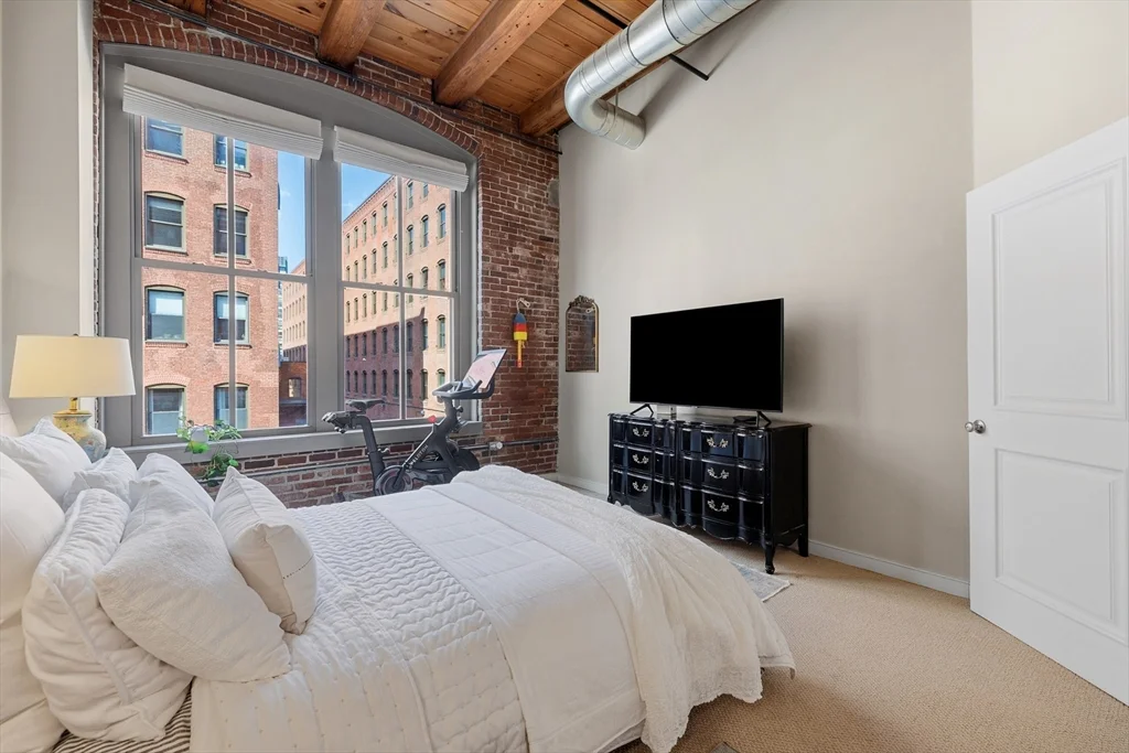 3 bed, 2 bath apartment for rent at 35 Channel Center Unit 210, South Boston — photo 10 of 24