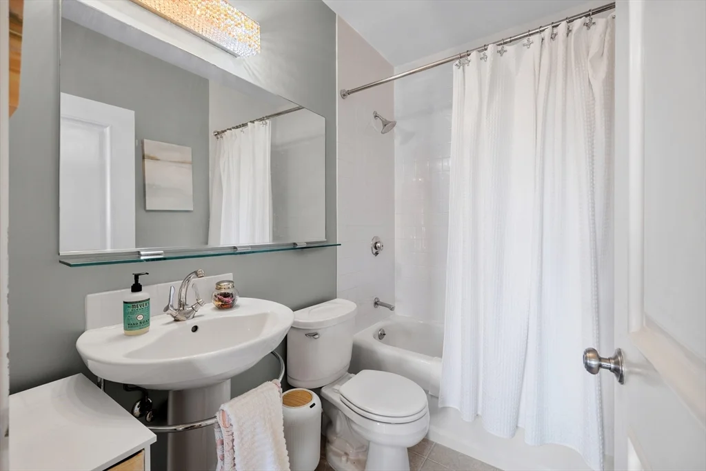 3 bed, 2 bath apartment for rent at 35 Channel Center Unit 210, South Boston — photo 14 of 24