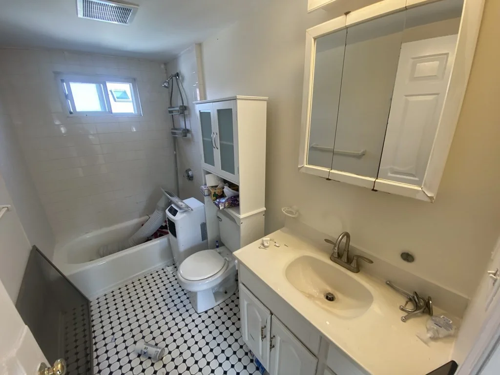 5 bed, 2 bath apartment for rent at 35 Claymoss Unit 35, Boston — photo 16 of 16