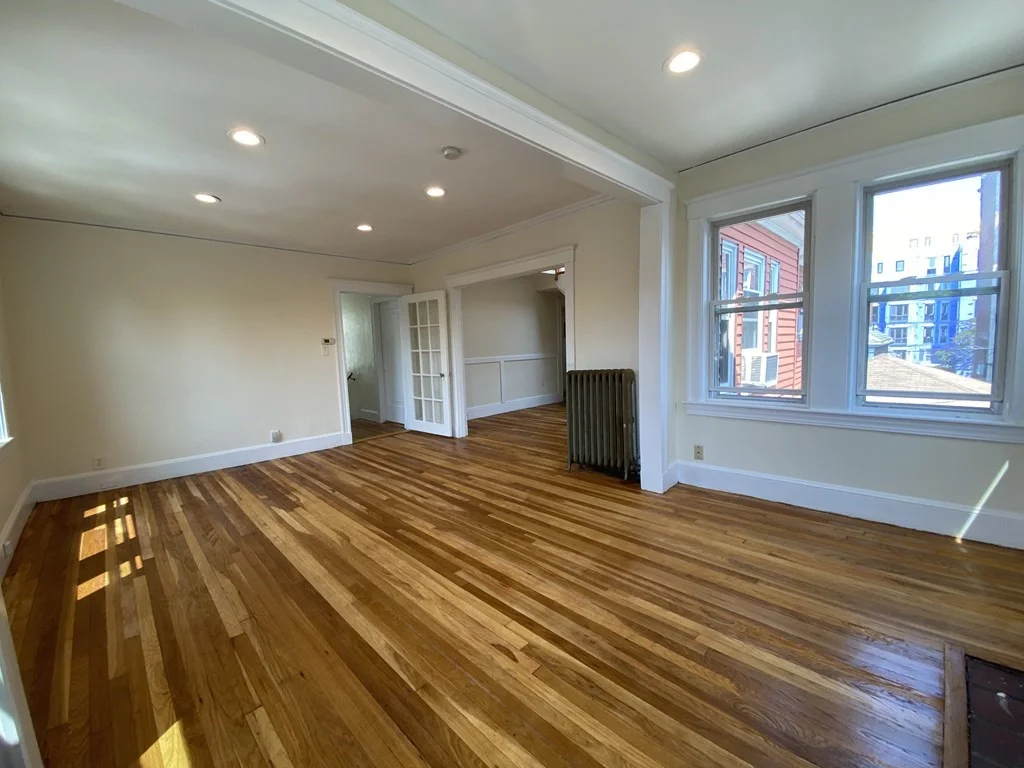 5 bed, 2 bath apartment for rent at 35 Claymoss Unit 35, Boston — photo 2 of 16