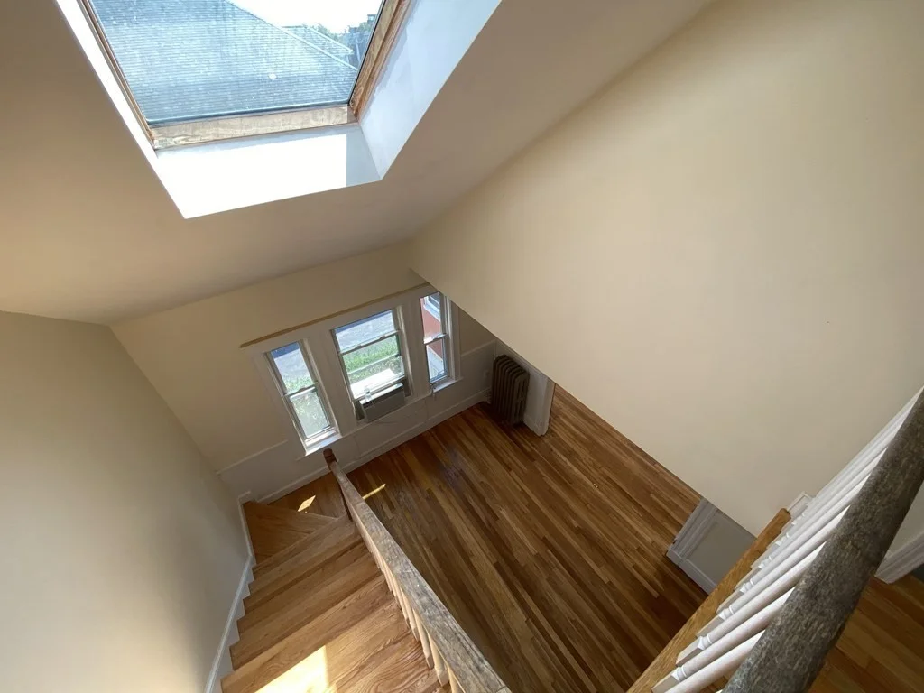 5 bed, 2 bath apartment for rent at 35 Claymoss Unit 35, Boston — photo 5 of 16