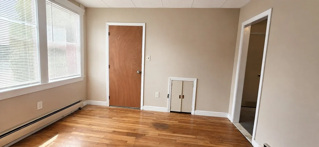 2 bed, 1 bath apartment for rent at 35 Clyde St, Needham — photo 5 of 9