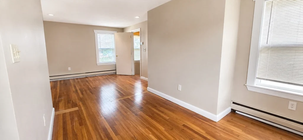 2 bed, 1 bath apartment for rent at 35 Clyde St, Needham — photo 4 of 9