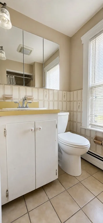 2 bed, 1 bath apartment for rent at 35 Clyde St, Needham — photo 8 of 9
