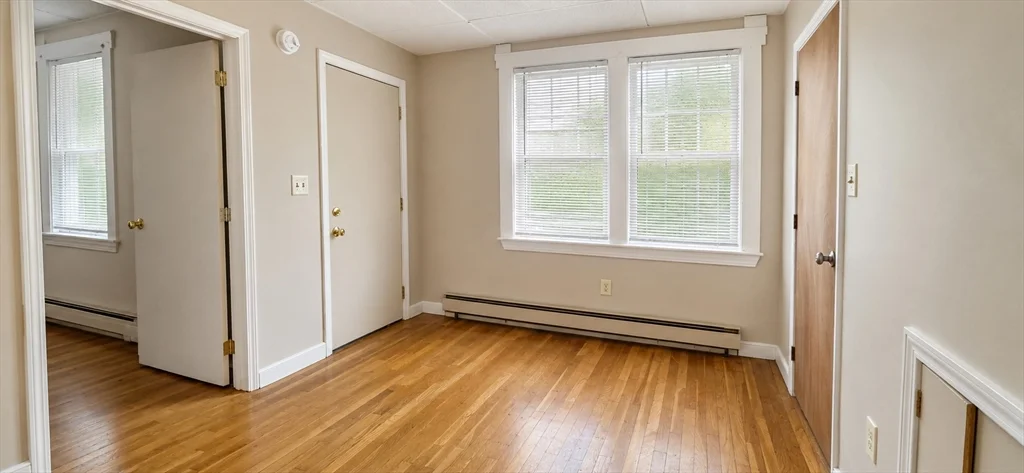 2 bed, 1 bath apartment for rent at 35 Clyde St, Needham — photo 2 of 9
