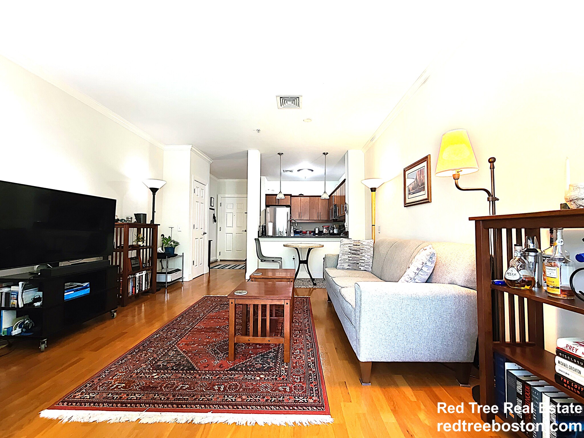 1 bed, 1 bath apartment for rent at 35 Commonwealth Ave Unit 204, Chestnut Hill — photo 3 of 13