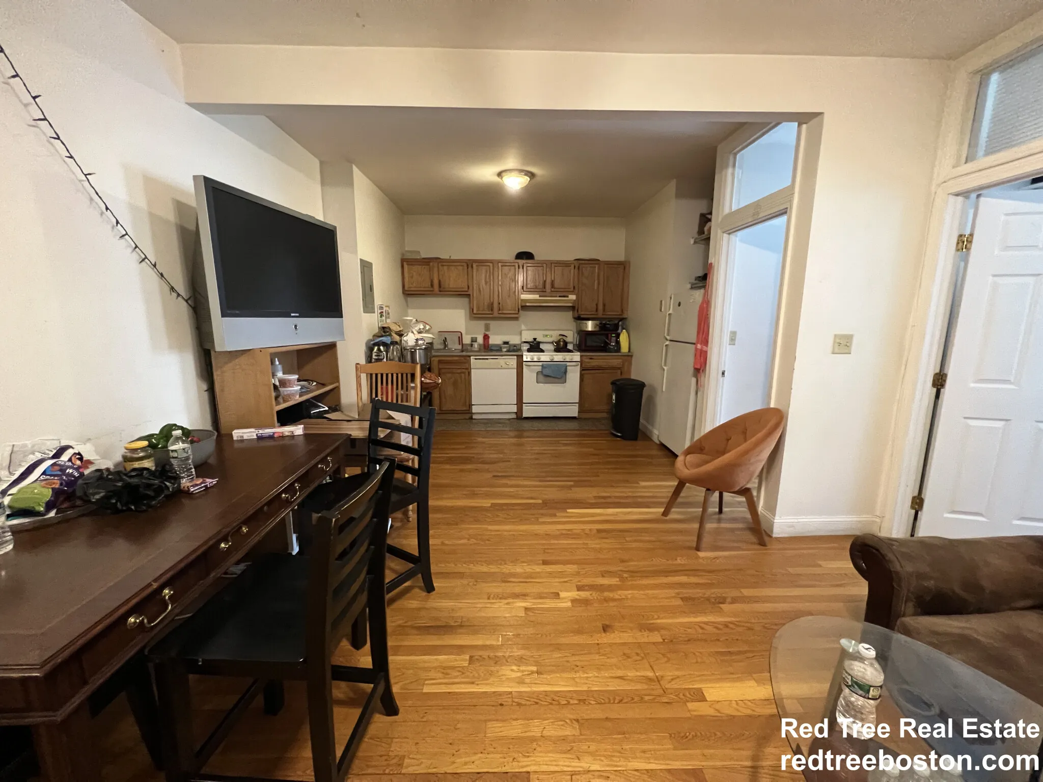 4 bed, 1 bath apartment for rent at 35 Cummings Rd Unit 1, Brighton — photo 2 of 12