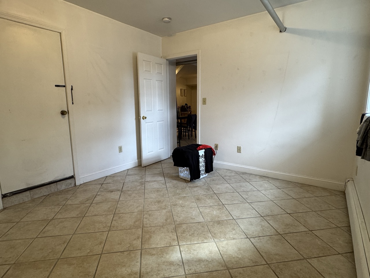 3 bed, 2 bath apartment for rent at 35 Cummings Rd Unit B, Brighton — photo 6 of 17