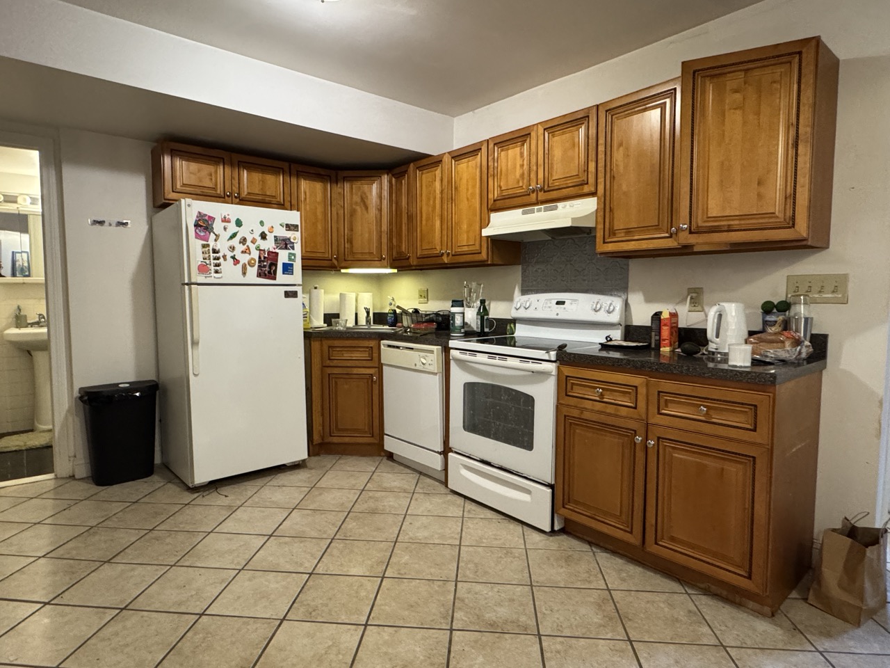 3 bed, 2 bath apartment for rent at 35 Cummings Rd Unit B, Brighton — photo 10 of 17