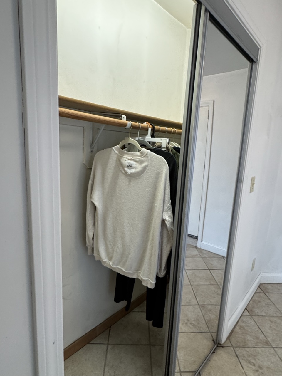 3 bed, 2 bath apartment for rent at 35 Cummings Rd Unit B, Brighton — photo 5 of 17