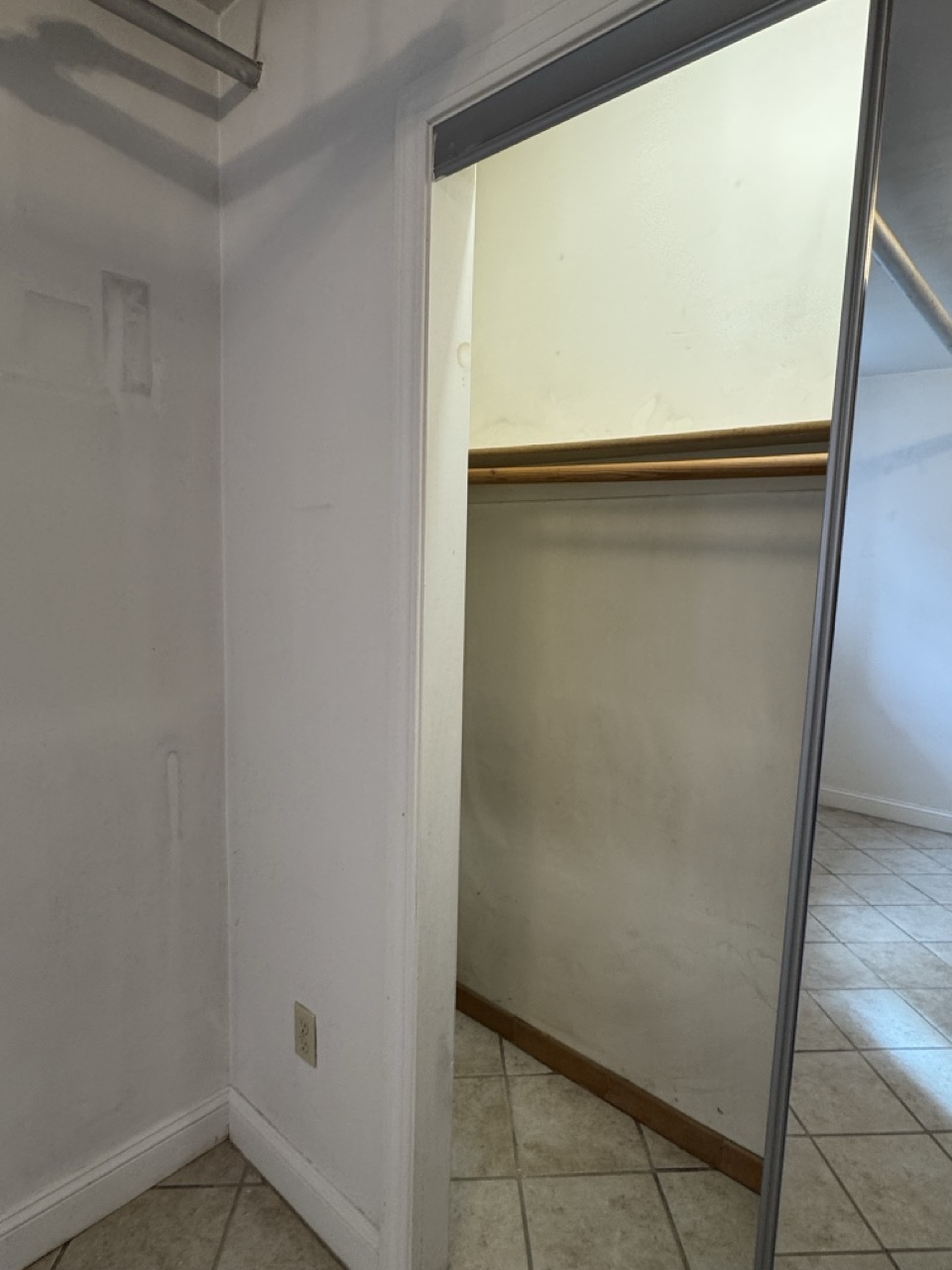 3 bed, 2 bath apartment for rent at 35 Cummings Rd Unit B, Brighton — photo 4 of 17