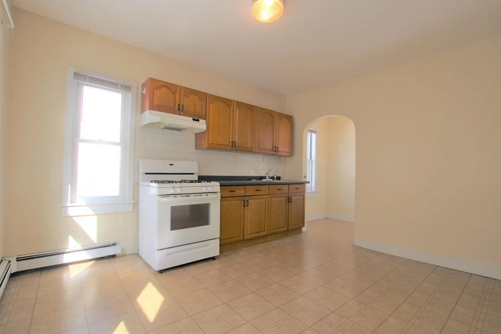 2 bed, 1 bath apartment for rent at 35 Danforth St Unit 2, Jamaica Plain — photo 5 of 15