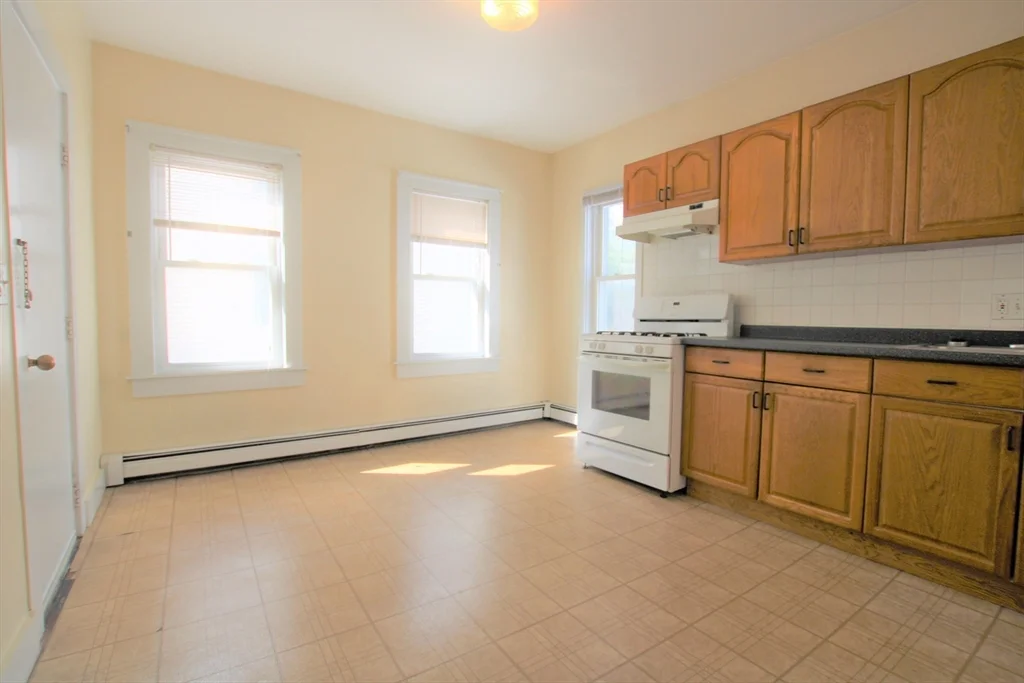 2 bed, 1 bath apartment for rent at 35 Danforth St Unit 2, Jamaica Plain — photo 4 of 15