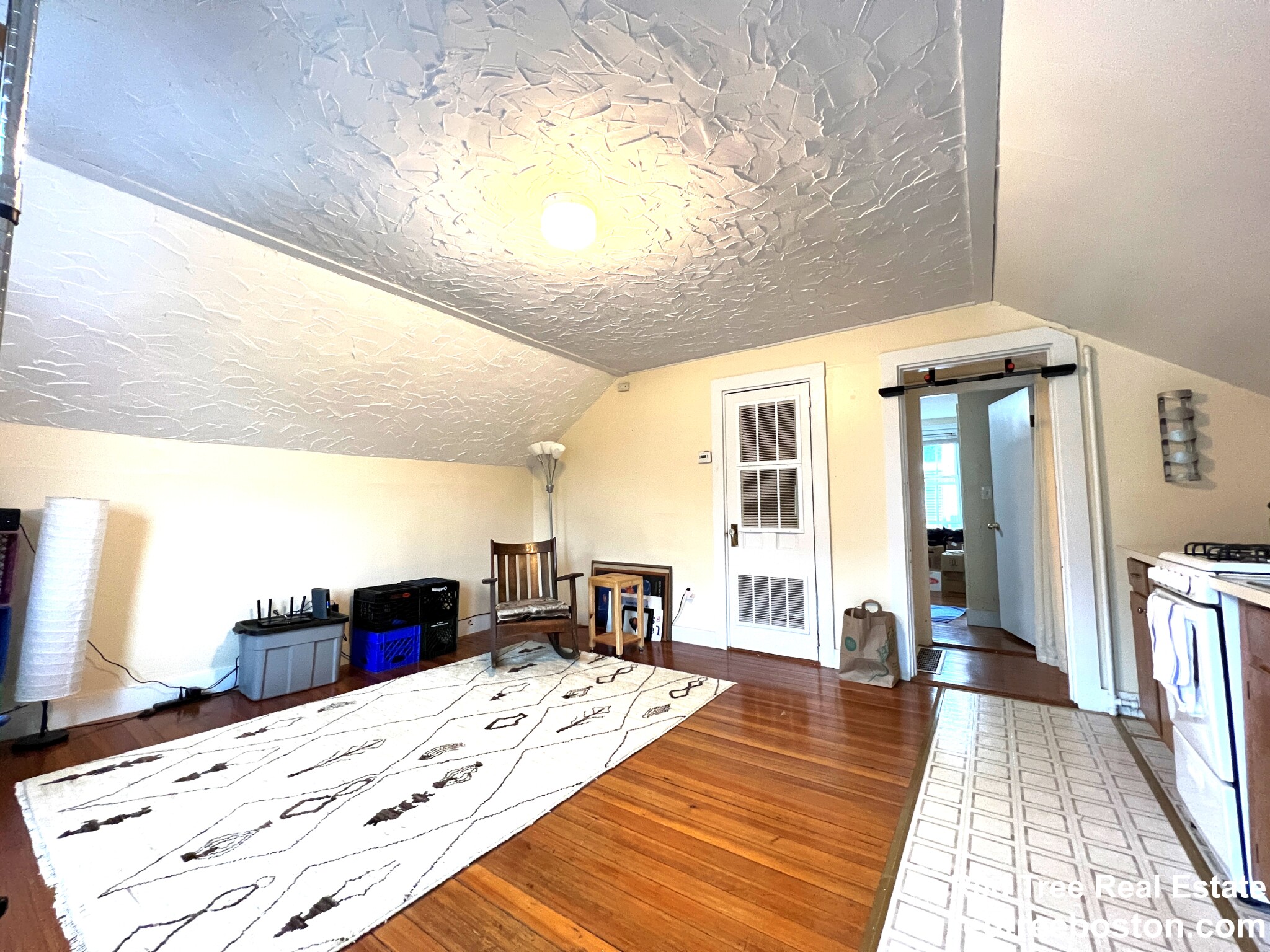 1 bed, 1 bath apartment for rent at 35 Danforth St Unit 3, Jamaica Plain — photo 10 of 15