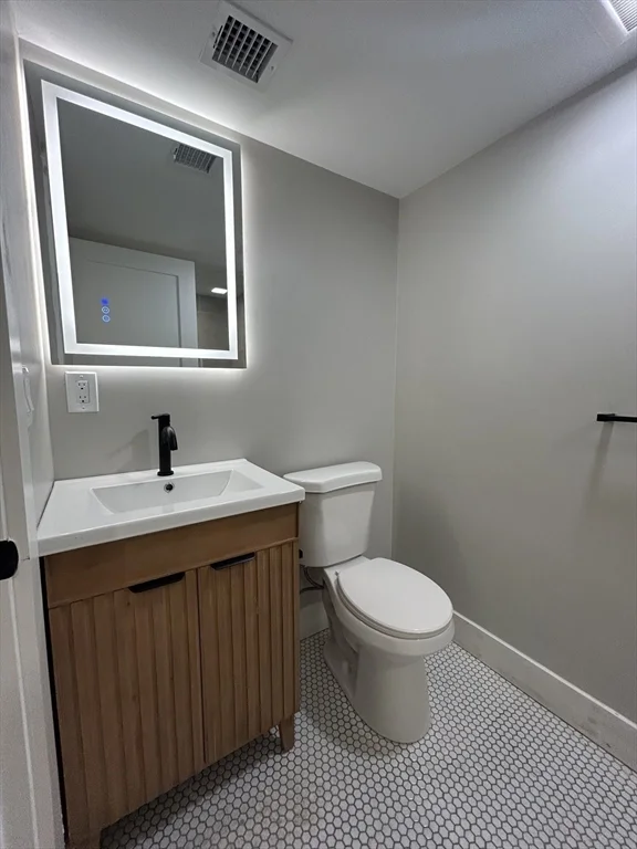 1 bed, 1 bath apartment for rent at 35 Delle Ave Unit 1, Mission Hill — photo 6 of 10
