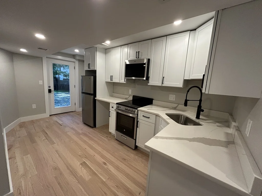 1 bed, 1 bath apartment for rent at 35 Delle Ave Unit 1, Mission Hill — photo 2 of 10