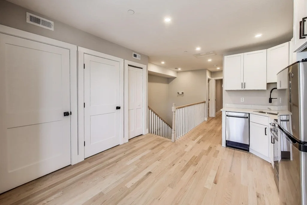2 bed, 1 bath apartment for rent at 35 Delle Ave Unit 4, Mission Hill — photo 2 of 10