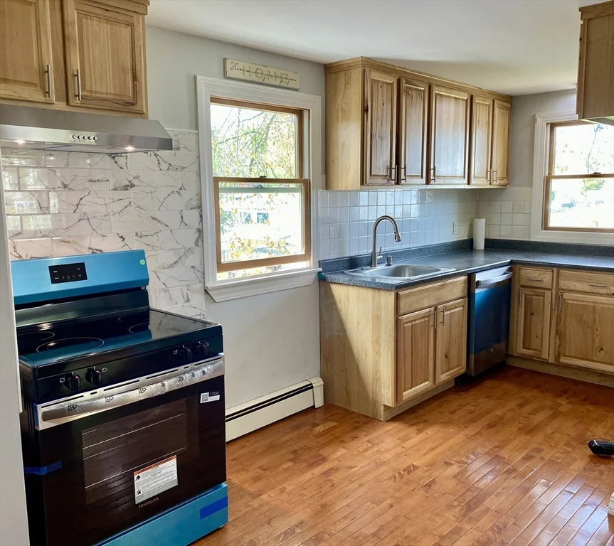 1 bed, 1 bath apartment for rent at 35 Denton St Unit 2, Lowell — photo 4 of 22