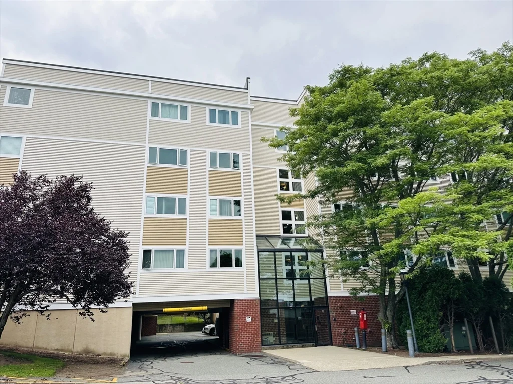 2 bed, 2 bath apartment for rent at 35 Desmoines Rd Unit 203, Quincy — photo 1 of 18