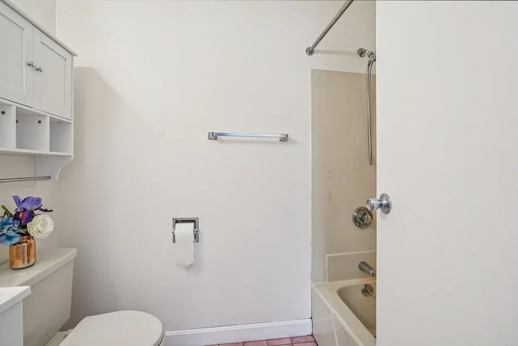 2 bed, 2 bath apartment for rent at 35 Desmoines Rd Unit 209, Quincy — photo 18 of 21