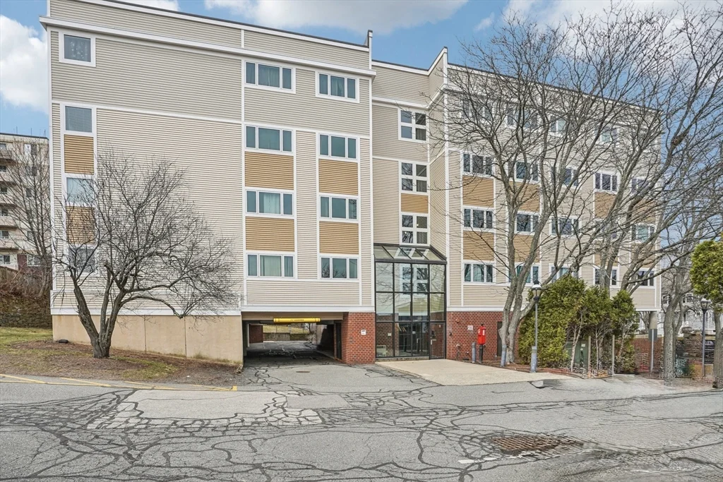 2 bed, 2 bath apartment for rent at 35 Desmoines Rd Unit 209, Quincy — photo 3 of 21