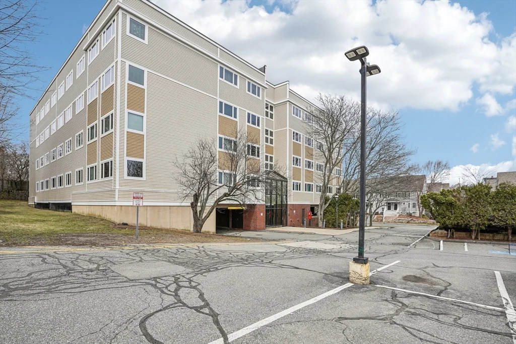 2 bed, 2 bath apartment for rent at 35 Desmoines Rd Unit 209, Quincy — photo 4 of 21