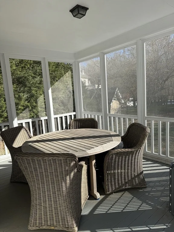 3 bed, 1 bath apartment for rent at 35 Dunedin Rd, Wellesley — photo 22 of 25