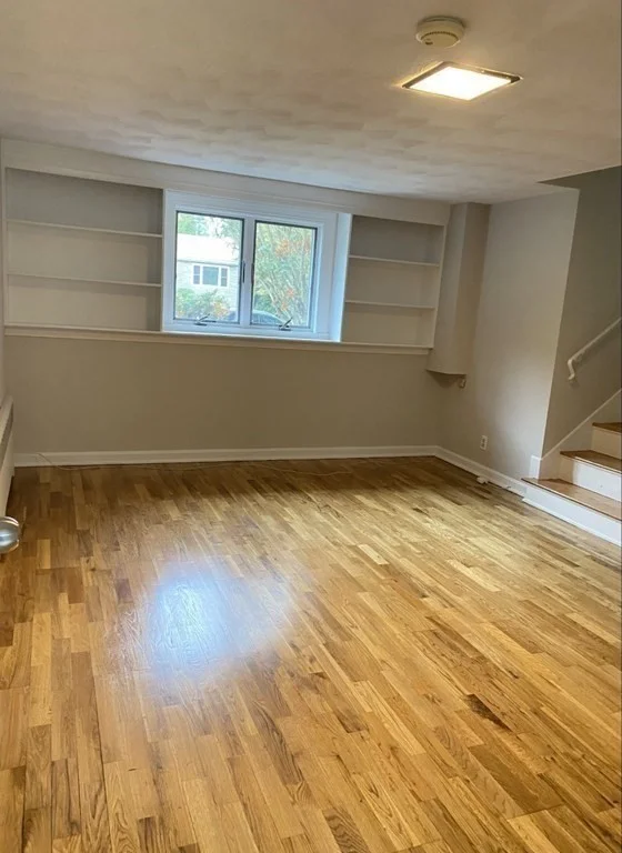 3 bed, 1 bath apartment for rent at 35 Dunedin Rd, Wellesley — photo 16 of 25