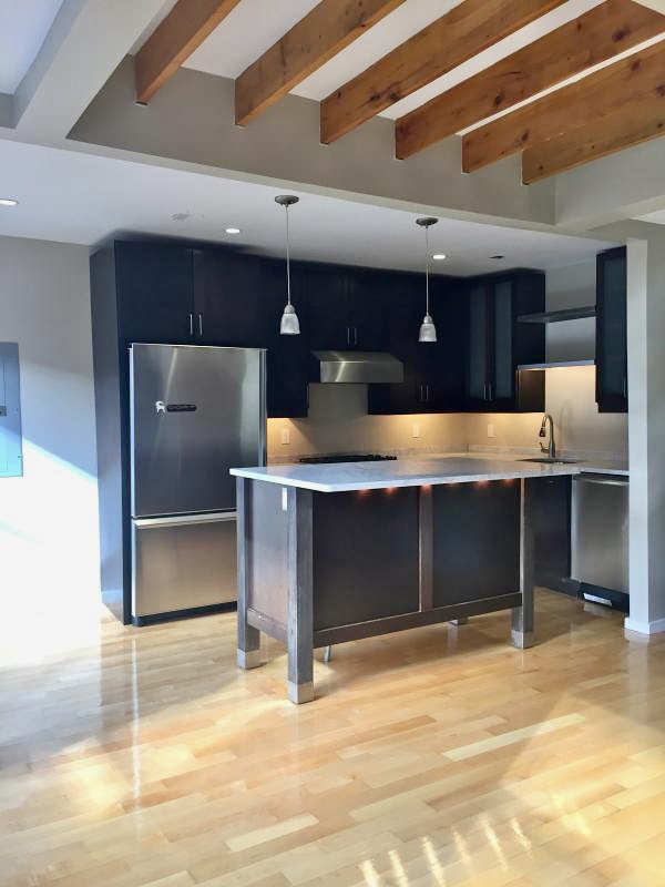 3 bed, 2 bath apartment for rent at 35 East Concord St Unit 4, South End — photo 1 of 7