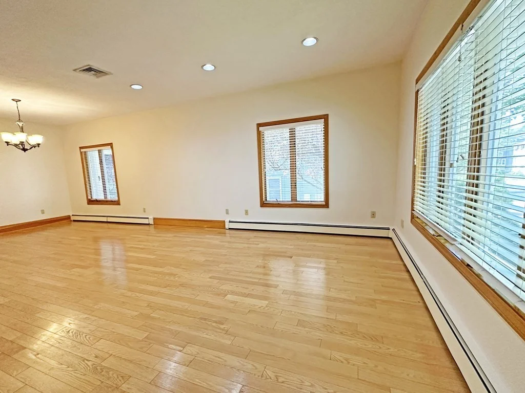 3 bed, 2 bath apartment for rent at 35 Eddy St Unit 35, West Newton — photo 1 of 15