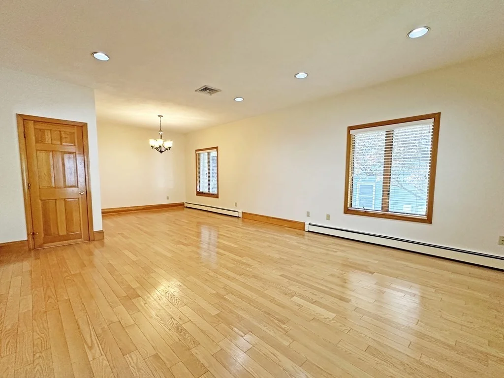 3 bed, 2 bath apartment for rent at 35 Eddy St Unit 35, West Newton — photo 3 of 15