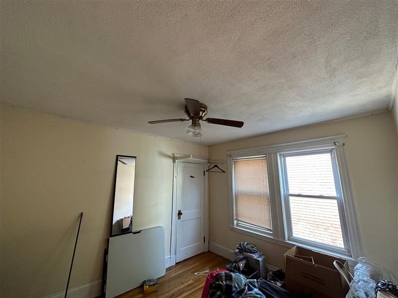 3 bed, 1 bath apartment for rent at 35 Edgar Ave Unit 1, Winter Hill — photo 9 of 12