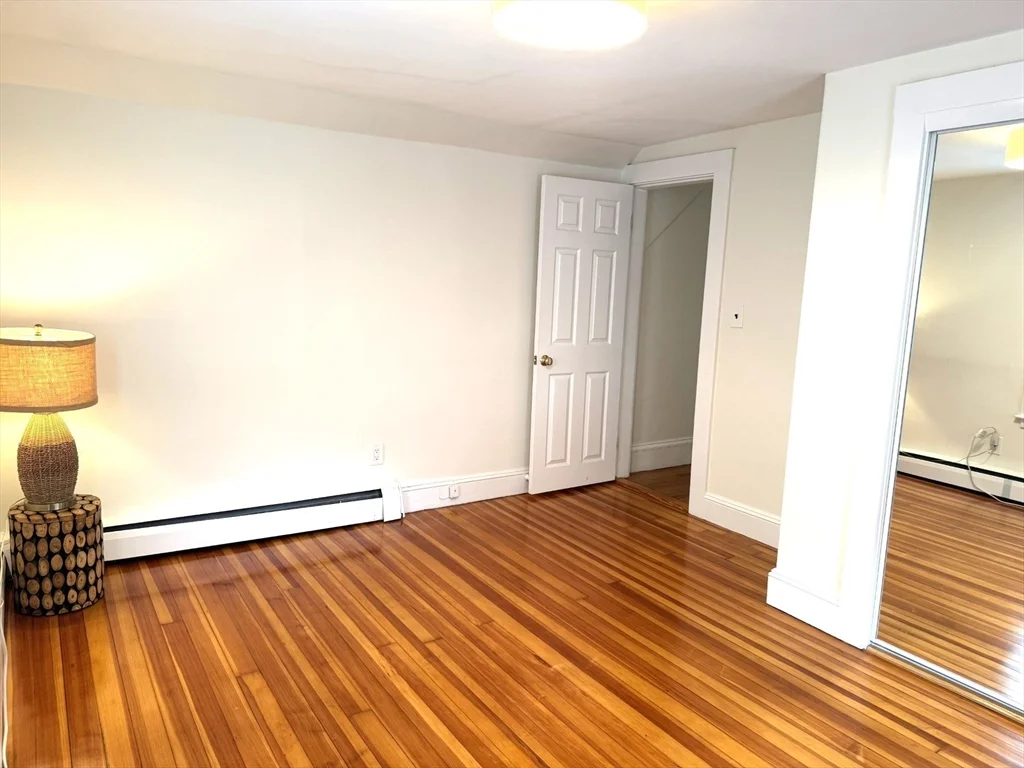 3 bed, 2 bath apartment for rent at 35 Emerson St, Wakefield — photo 15 of 22