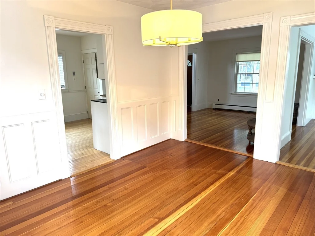 3 bed, 2 bath apartment for rent at 35 Emerson St, Wakefield — photo 7 of 22