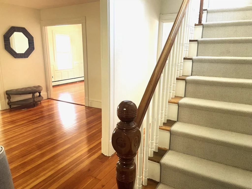 3 bed, 2 bath apartment for rent at 35 Emerson St, Wakefield — photo 3 of 22