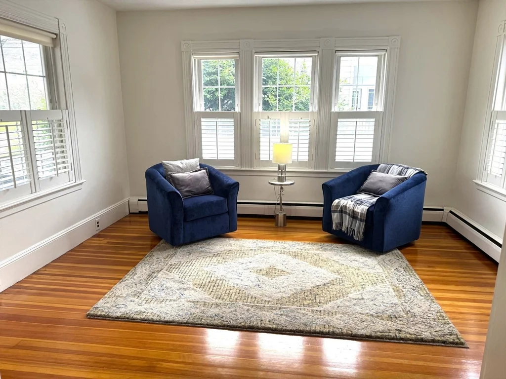 3 bed, 2 bath apartment for rent at 35 Emerson St, Wakefield — photo 5 of 22